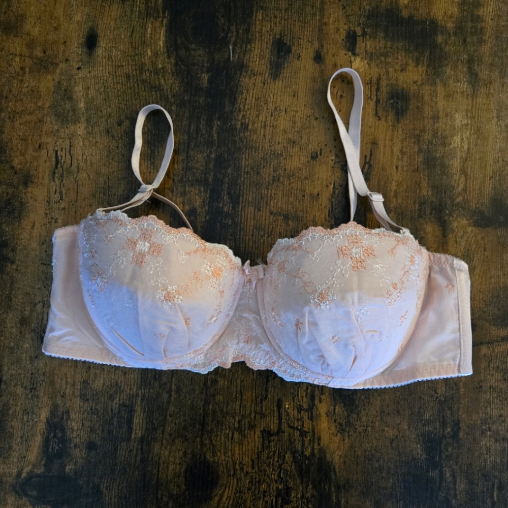 New cotton embroidered bra removable strap 36B underwired bellet bra